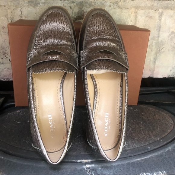 Coach Peyton Gunmetal Loafers Leather Worn Once 8 in box - Picture 3 of 5